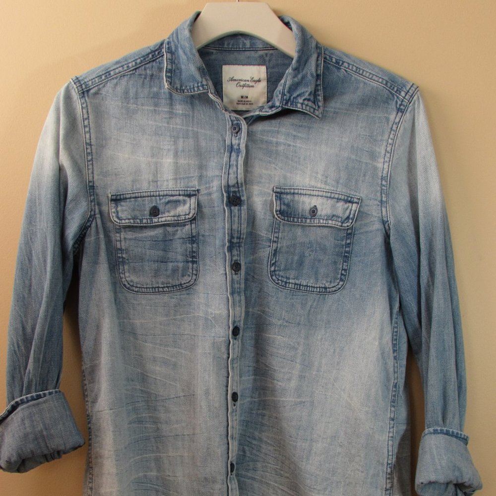 American Eagle Denim Button up
